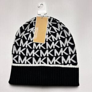 Michael Kors MK  Classic Pattern Women's Cold Weather Winter Beanie Logo Hat
